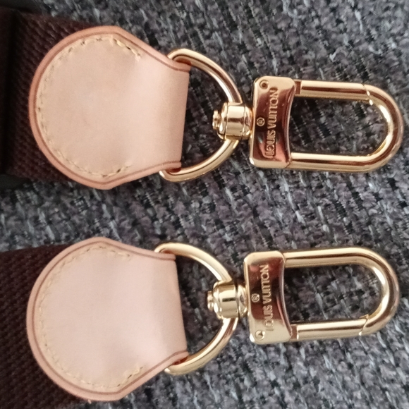 🔴SOLD🔴👜RARE Louis Vuitton👜 - Adjustable Canvas Shoulder Strap - Picture 5 of 16